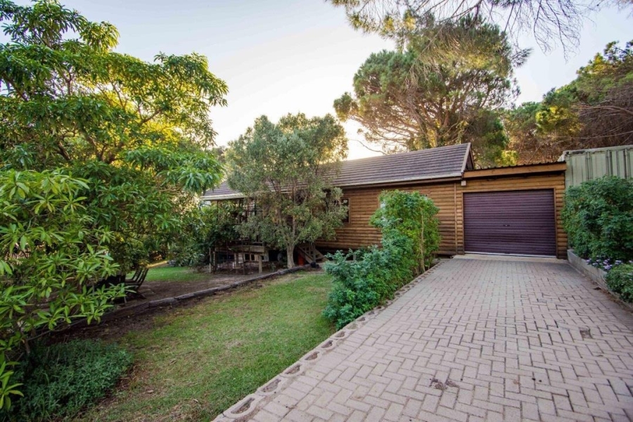 5 Bedroom Property for Sale in Somerset West Rural Western Cape